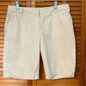 Talbots Woman’s Light Khaki Size 6 Petite Bermuda Shorts